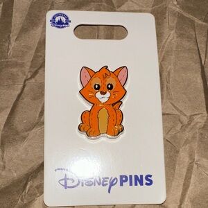 NWOT Pixie Plush Oliver Disney Pin